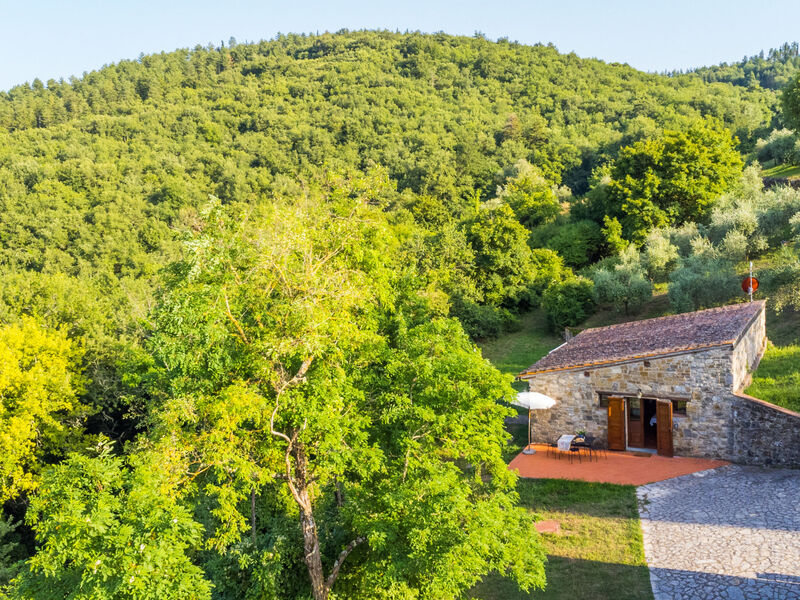 Cerretino group house 14 sleeps