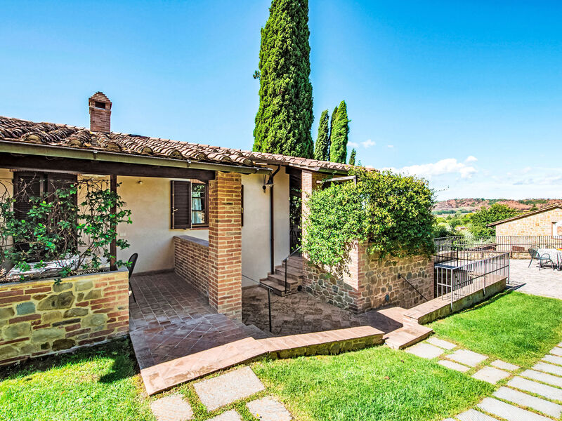 Hillside Pretty Home