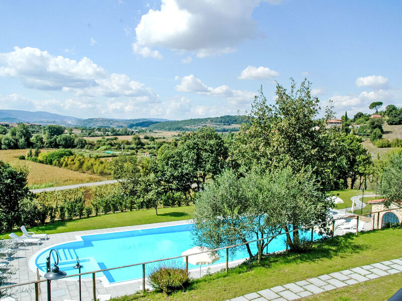 Hillside Pretty Home