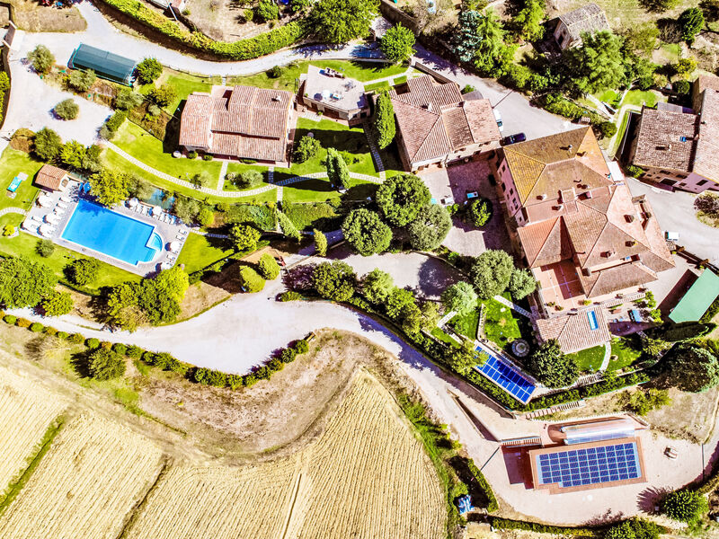 Hillside Pretty Home