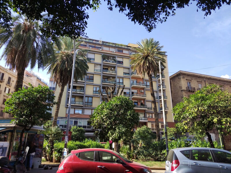 MaXelA Penthouse by Holiday World