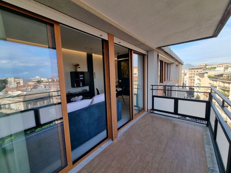 MaXelA Penthouse by Holiday World