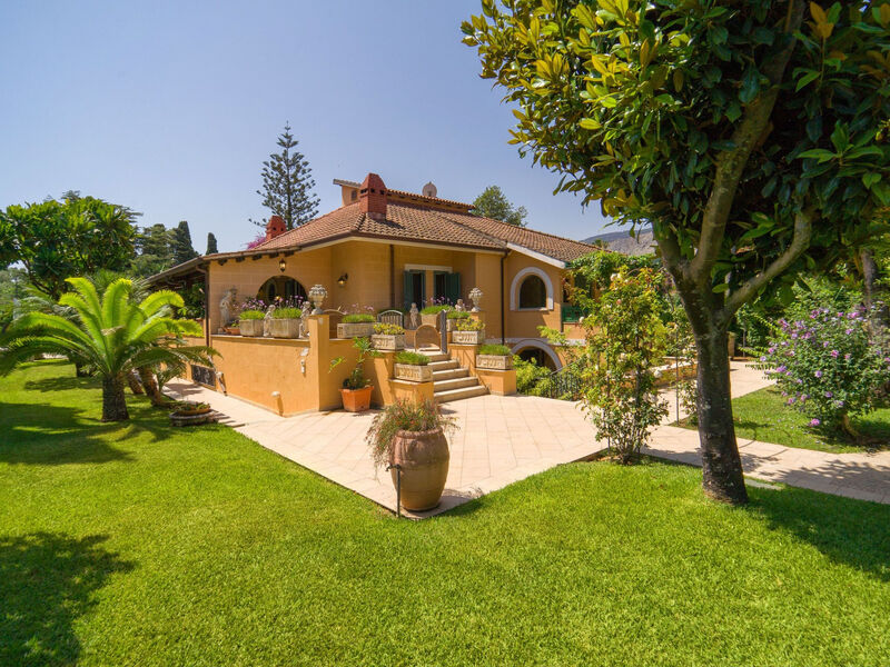 Luxus, Zentrum von Palermo, Mittelmeerpark, 3 km vom Strand entfernt, exklusive