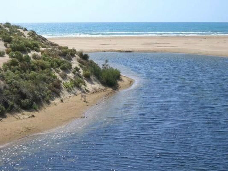 Schöner zentraler Bungalow direkt am Sandstrand auf Sizilien