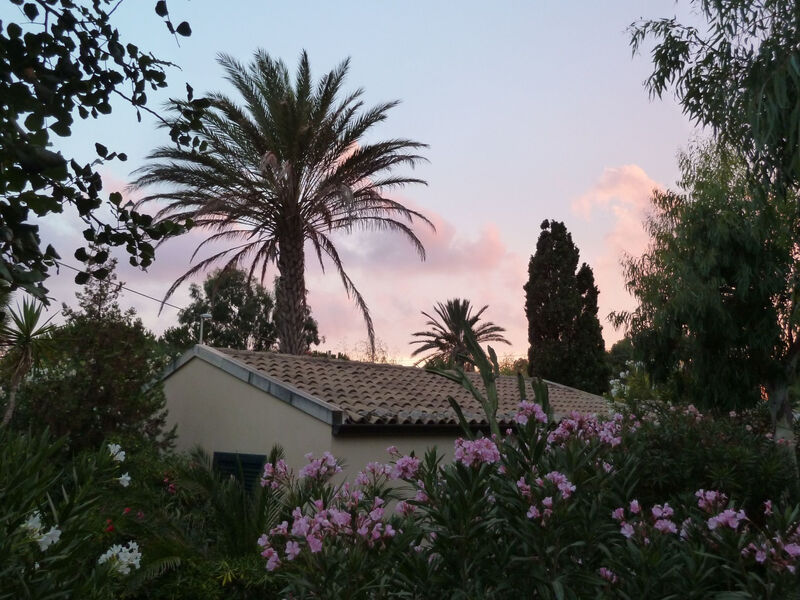 Schöner zentraler Bungalow direkt am Sandstrand auf Sizilien