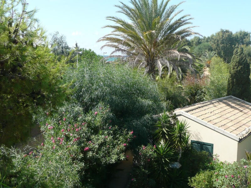 Schöner zentraler Bungalow direkt am Sandstrand auf Sizilien