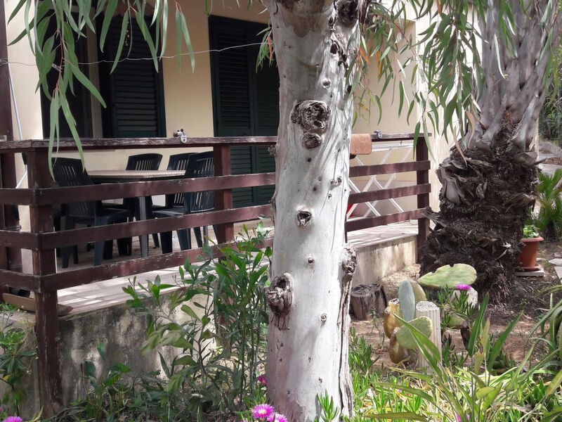 Schöner zentraler Bungalow direkt am Sandstrand auf Sizilien