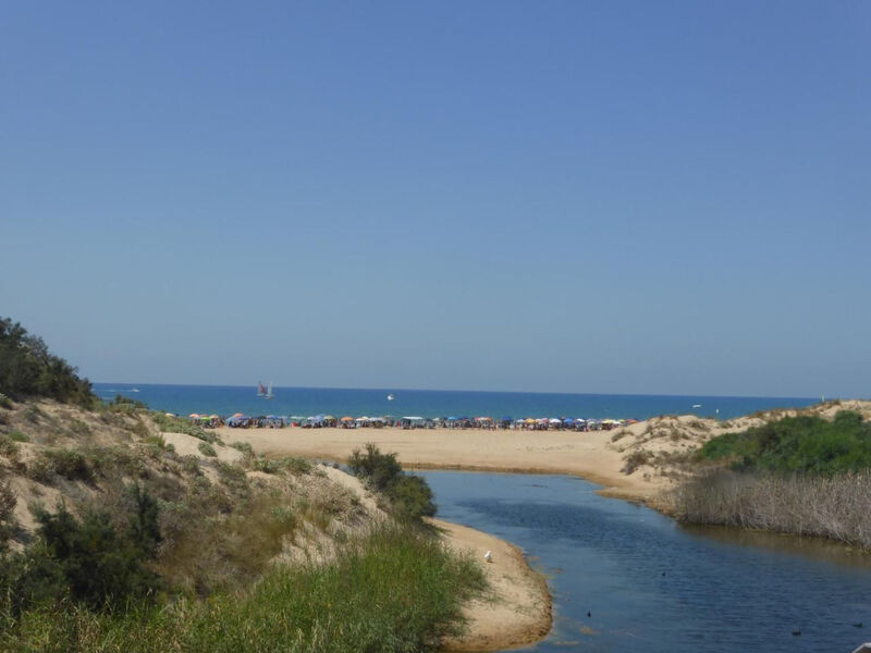 Schöner zentraler Bungalow direkt am Sandstrand auf Sizilien