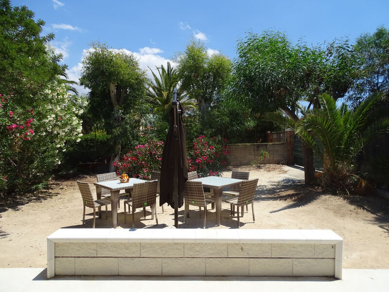 Schöner, neuer und zentraler Bungalow direkt am Sandstrand auf Sizilien