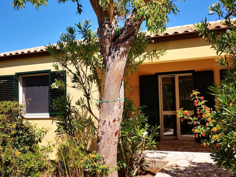 Schöner, neuer und zentraler Bungalow direkt am Sandstrand auf Sizilien