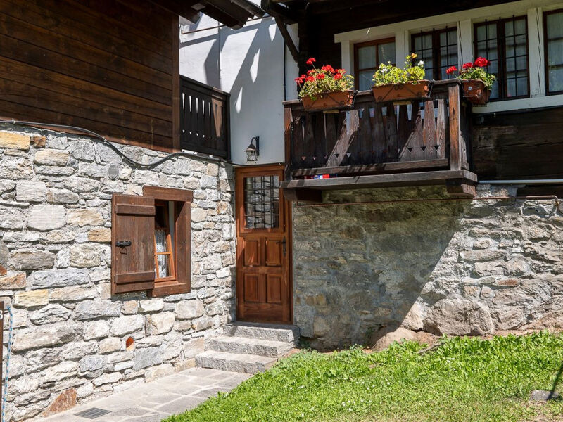 Wohnung im Dorfzentrum Ronco 5