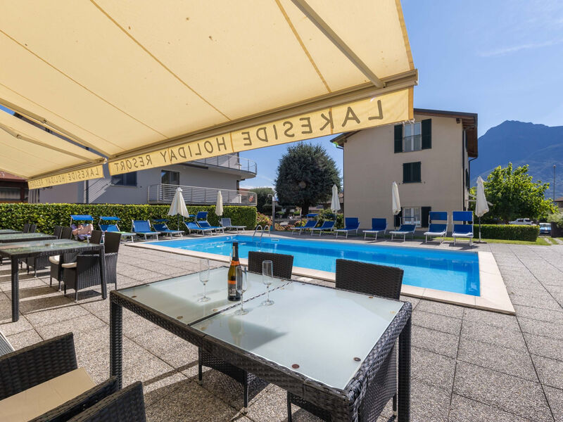 Lakeside Attic Apartment