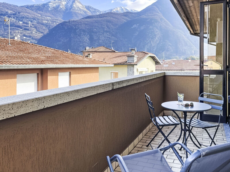 Como Lake Blu & Green