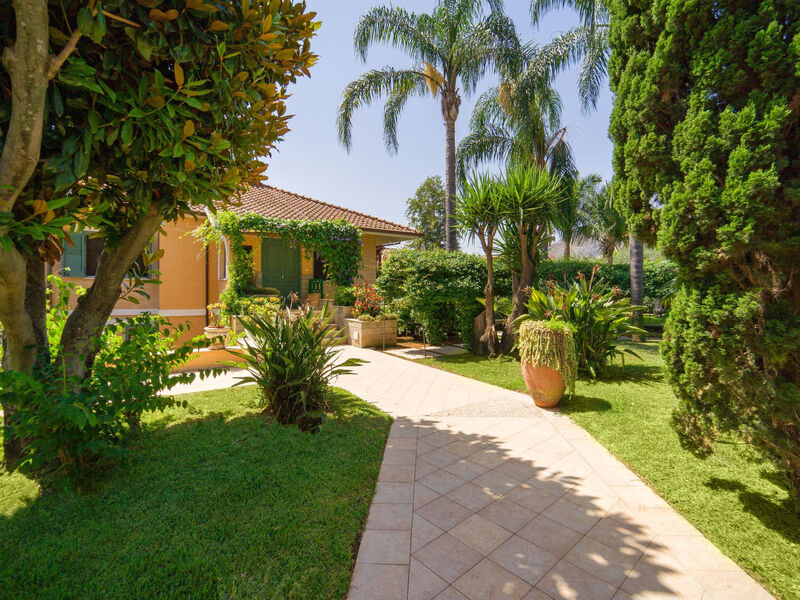 Luxus, Zentrum von Palermo, Mittelmeerpark, 3 km vom Strand entfernt, exklusive