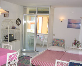 Garden Surf Residence