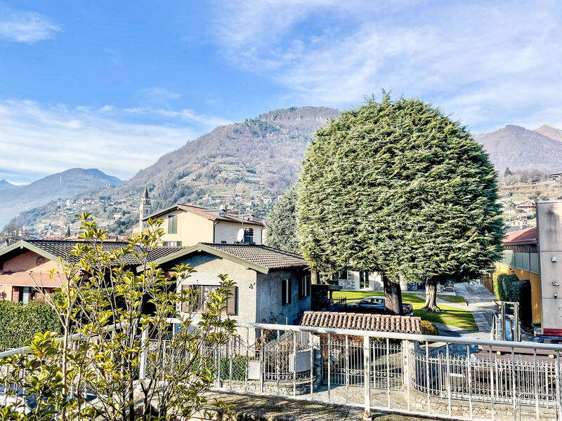 Domaso central apartment