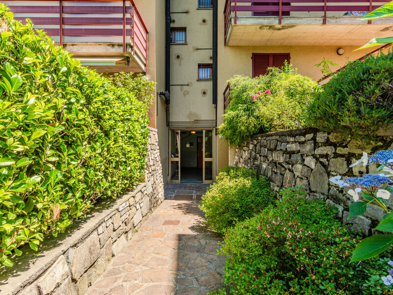 Miralago Guest House