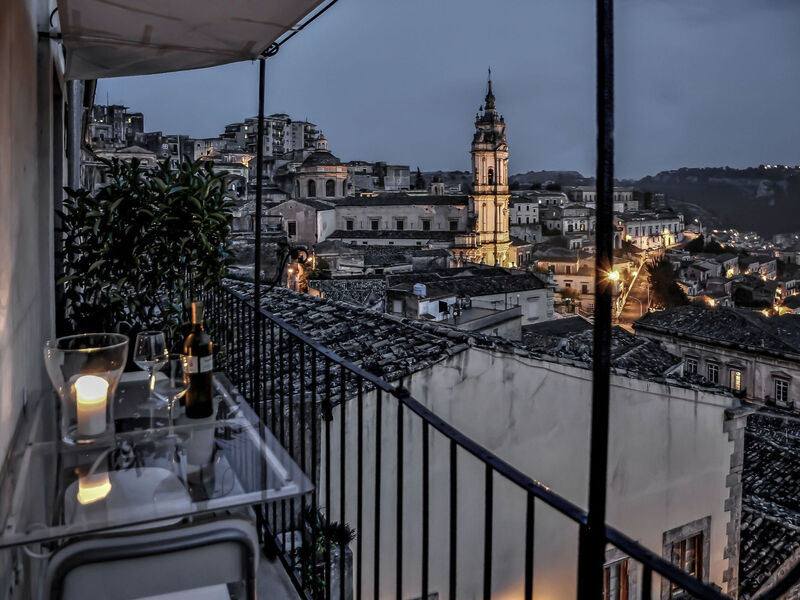 Eine Terrasse über Modica