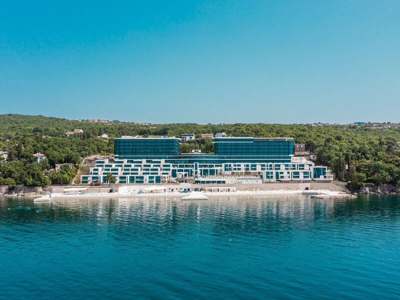 Hilton Rijeka Costabella Beach Resort & Spa