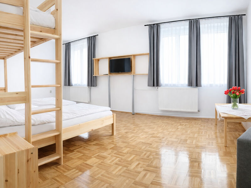 Aqua Szallo (Margaréta)