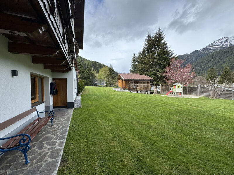 Frau Sieglinde Jordan