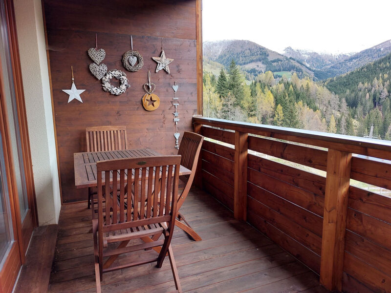 Rosie desing skipist