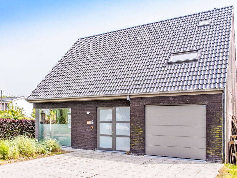 Vila Vosseslag - garage and big garden