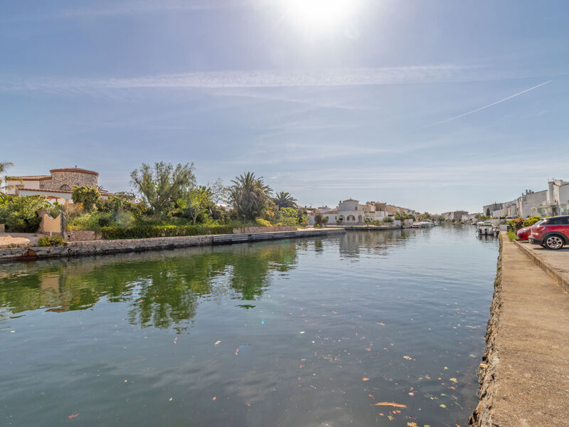 Port Alegre, 25