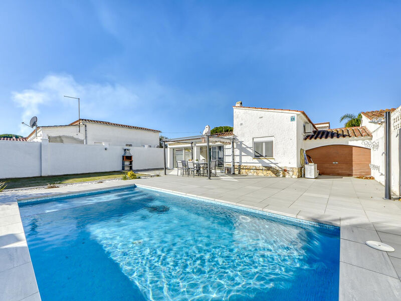 Vila Montgrí