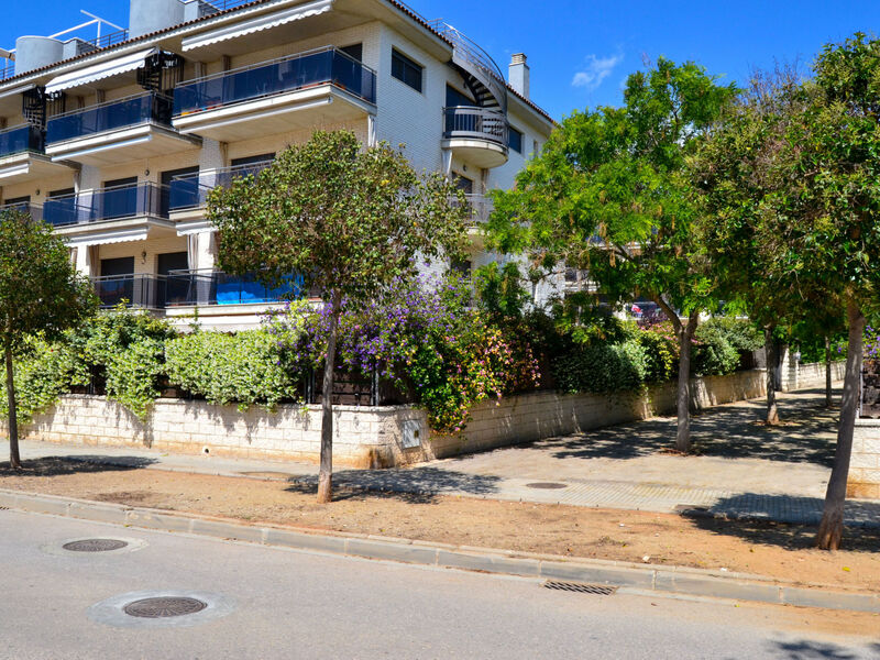 Vila Del Far