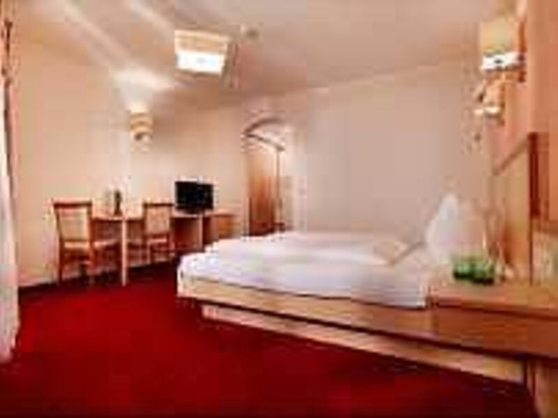 Posthotel Strengen