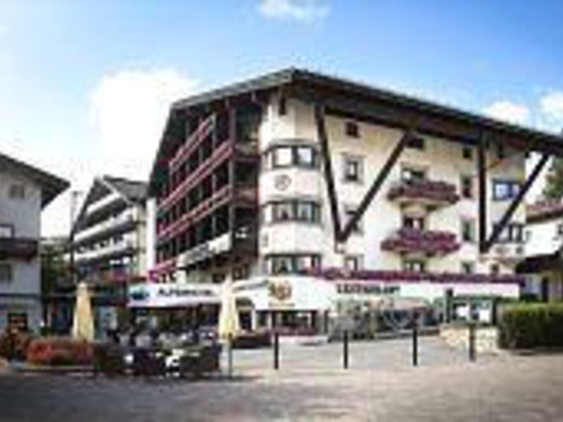 Alpenhotel fall in Love