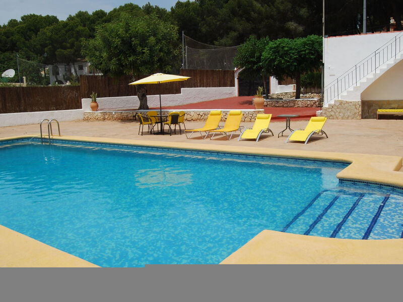 Ferienvilla, Seeblick, privater Pool und Parkplatz