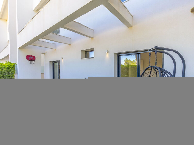 Las Colinas Golf & Country Club