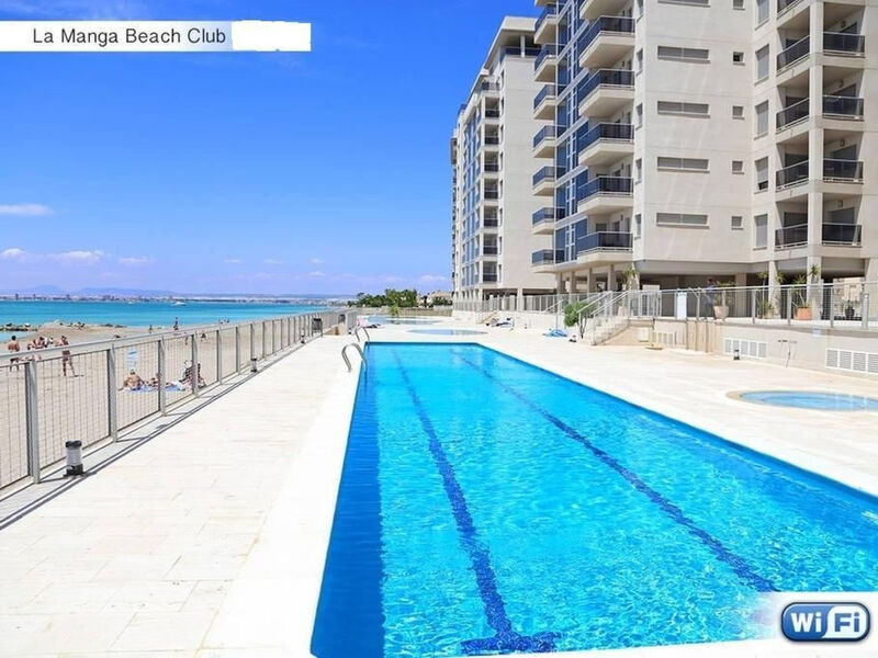 la manga beach club