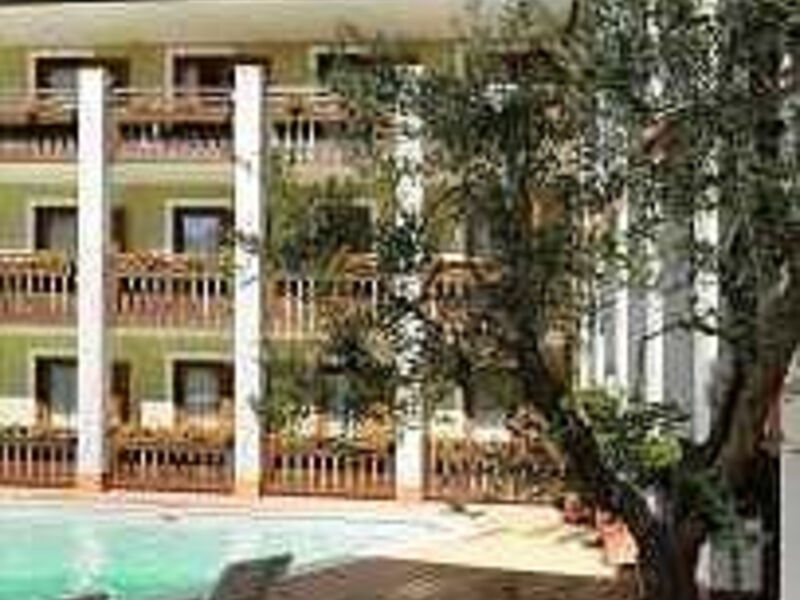 Club Hotel La Vela
