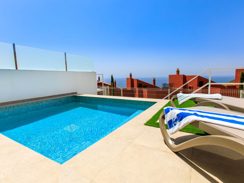 Bayview Collection free Spa & Padel