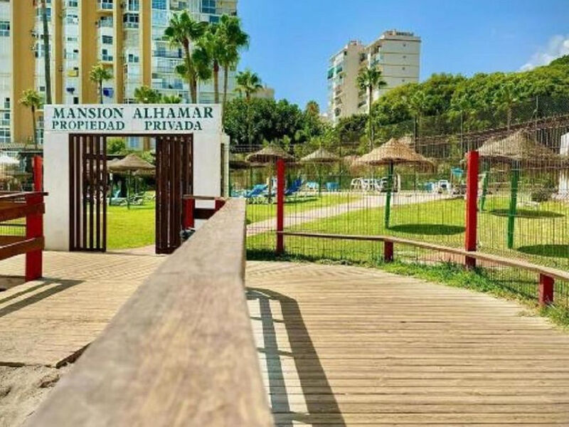 Appartement-Villa, Beach Front