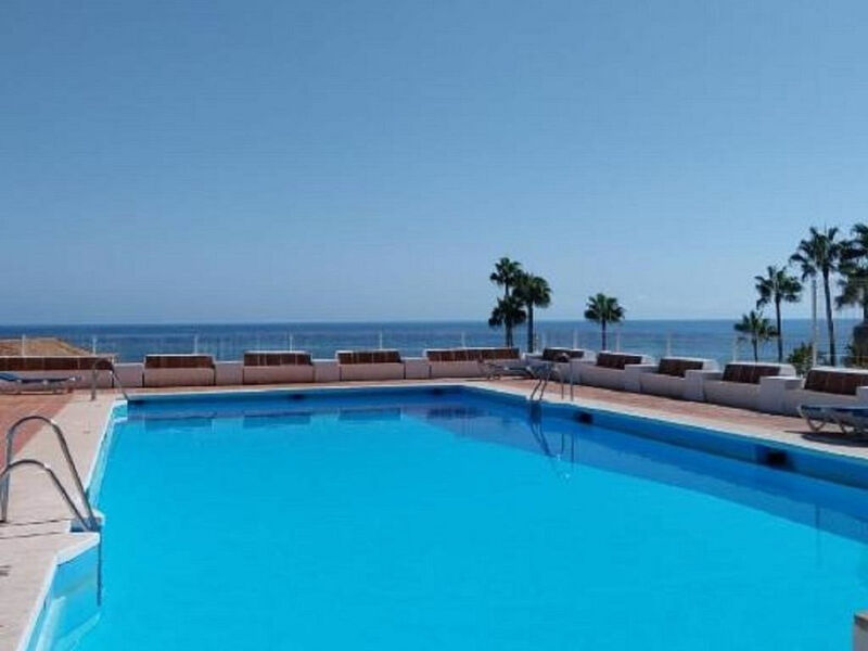 Appartement-Villa, Beach Front