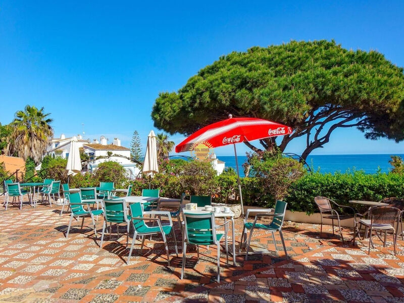 Appartement-Villa, Beach Front