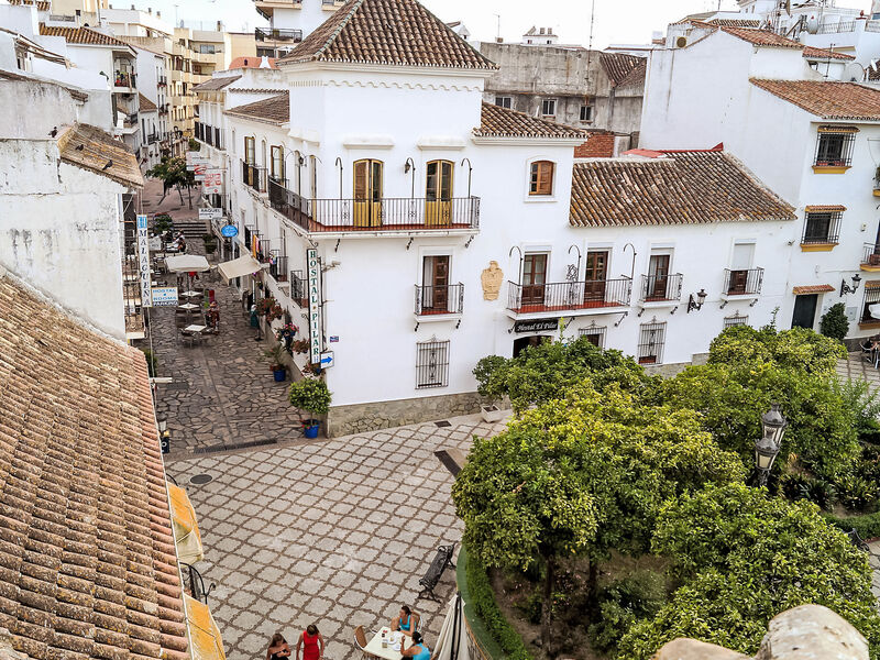 Plaza De Las Flores