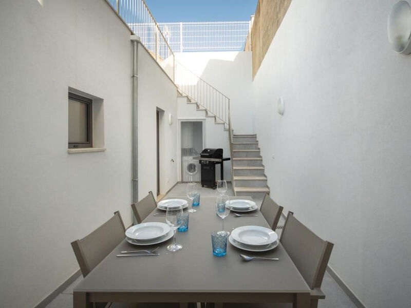 Dorfhaus.  S20MLL