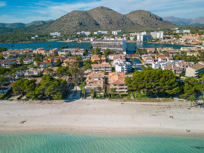 Playa Blanca 100m Sandy Beach