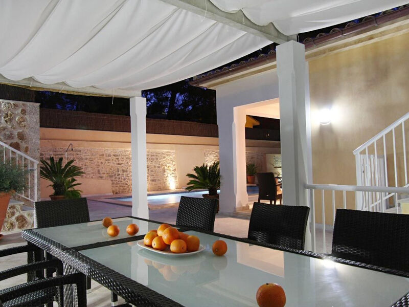 Vila Medina, Cala Sant Vicenç