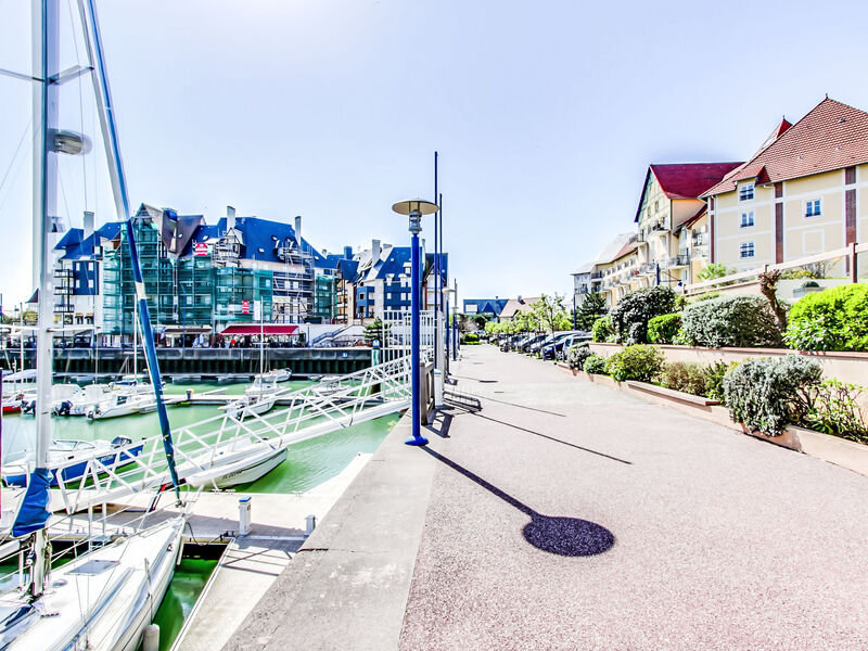 Port Guillaume