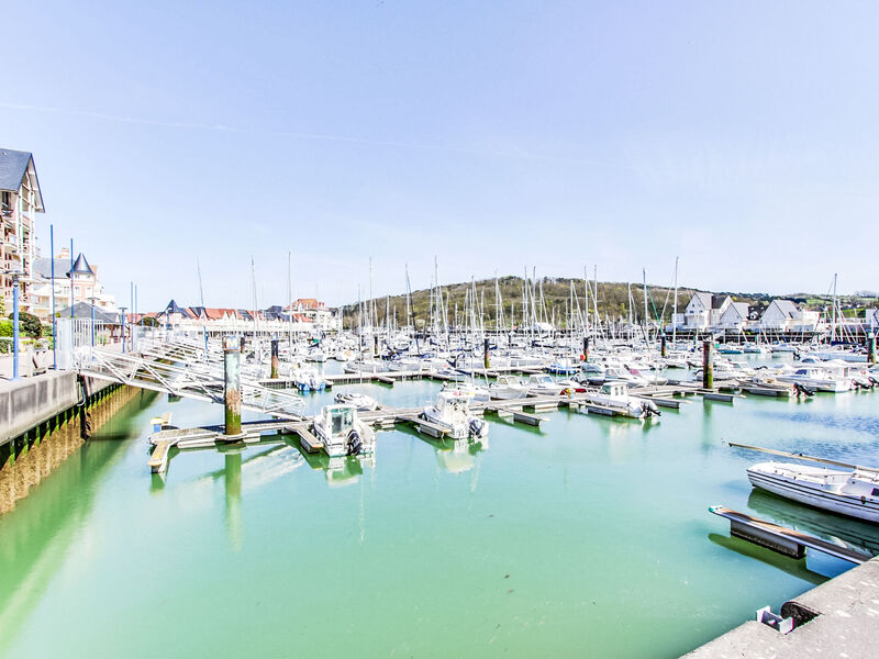 Port Guillaume