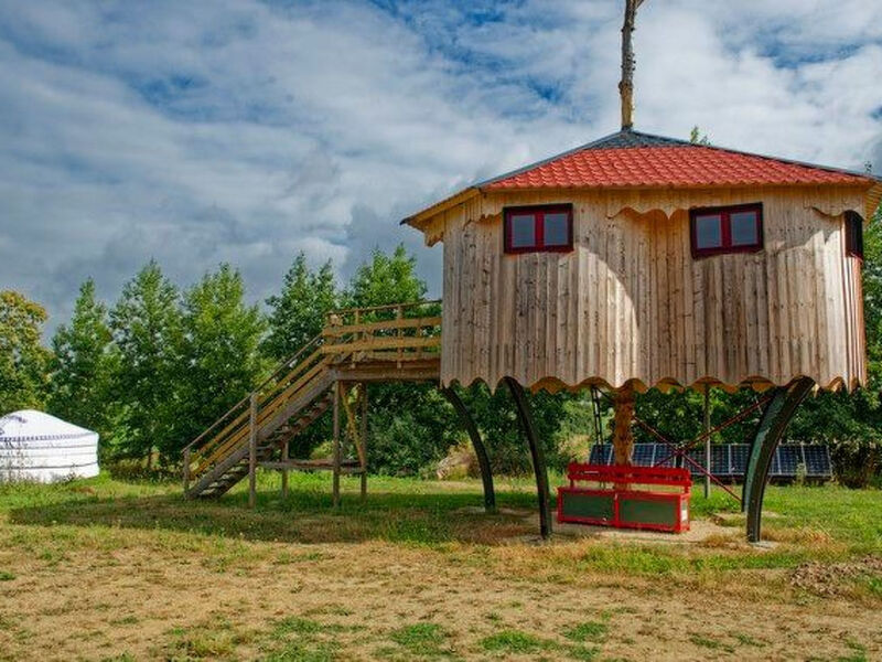 Baumhütte