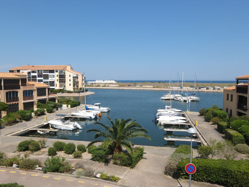 Marina 2