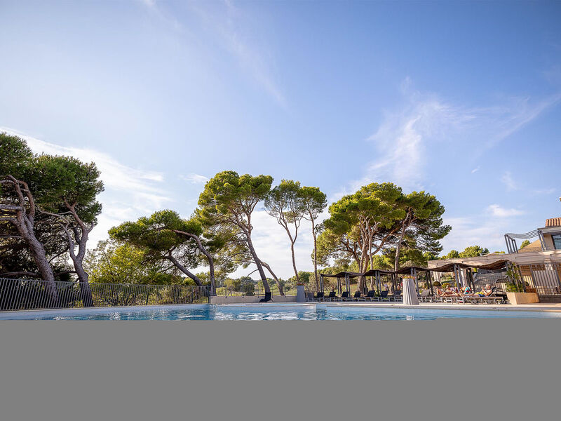 Provence Country Club / Bbf