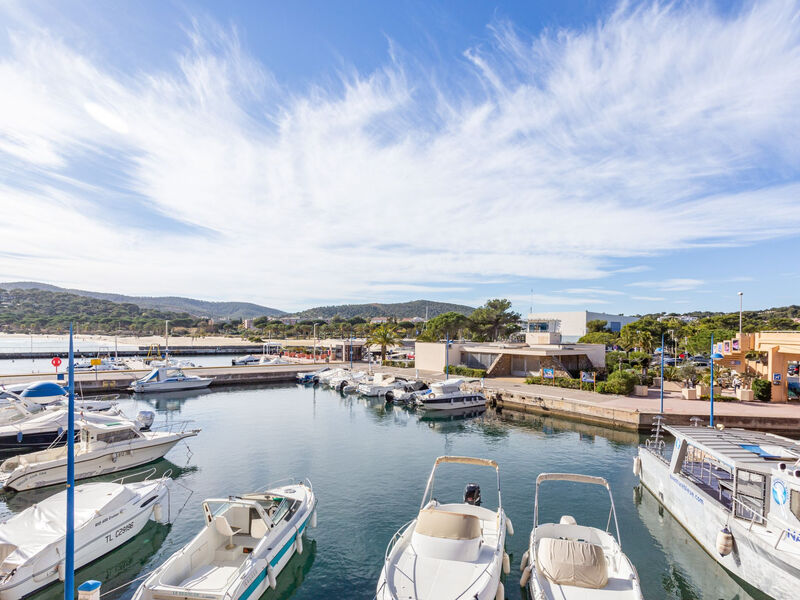 Le Port De Bormes